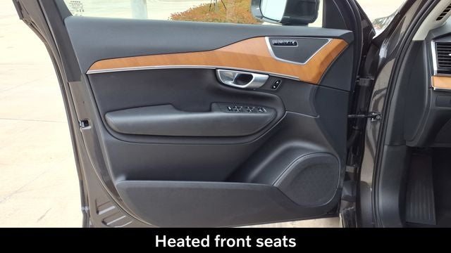 2024 Volvo XC90 B6 Plus Bright Theme