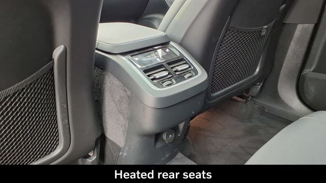 2024 Volvo XC90 B6 Plus Bright Theme