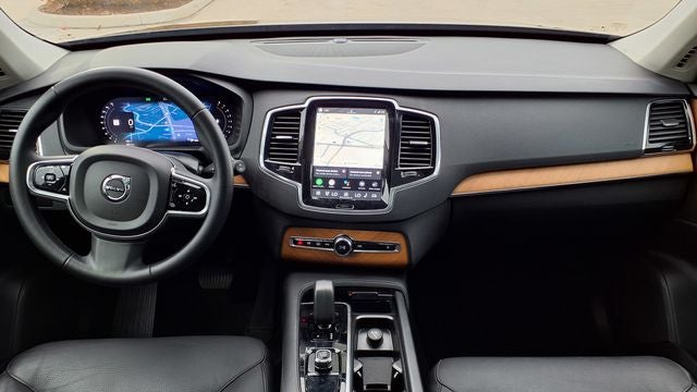 2024 Volvo XC90 B6 Plus Bright Theme