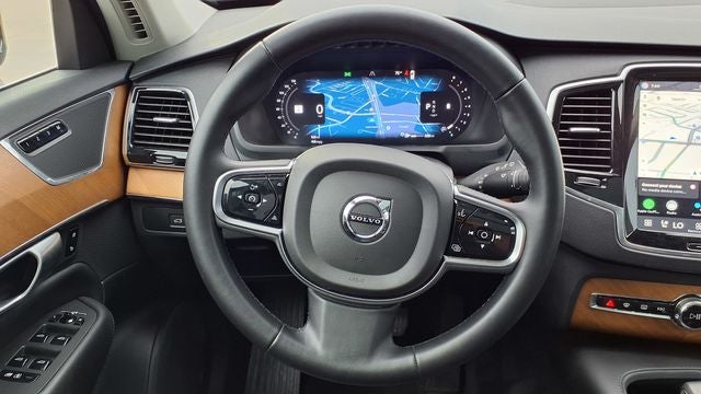 2024 Volvo XC90 B6 Plus Bright Theme