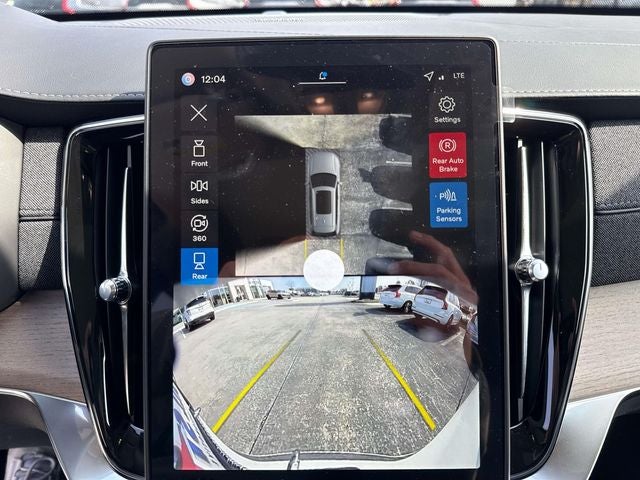 2026 Volvo XC90 B6 Plus 7-Seater