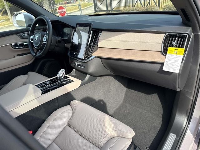 2026 Volvo XC90 B6 Ultra