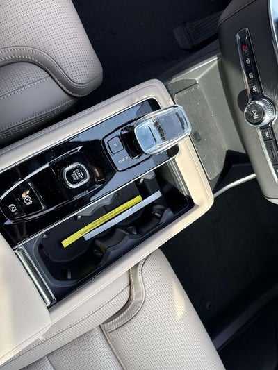 2026 Volvo XC90 B6 Ultra