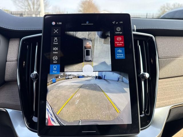 2026 Volvo XC90 B6 Ultra