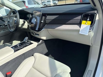 2026 Volvo XC90 B6 Ultra