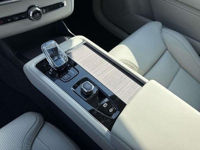 2026 Volvo XC90 B6 Ultra