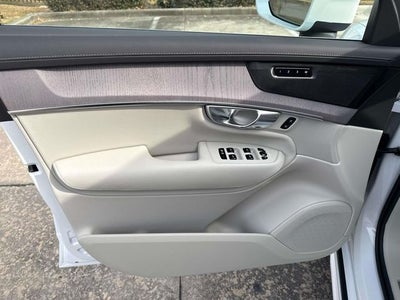 2026 Volvo XC90 B6 Ultra