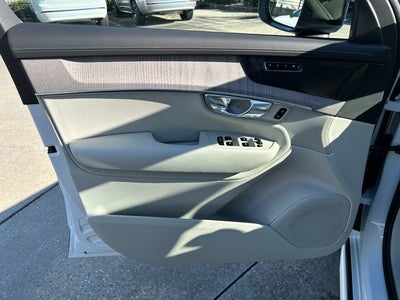 2026 Volvo XC90 B6 Ultra