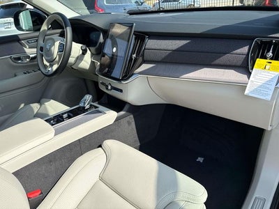 2026 Volvo XC90 B6 Ultra