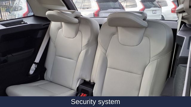 2025 Volvo XC90 Plug-In Hybrid T8 Plus 6 Passenger