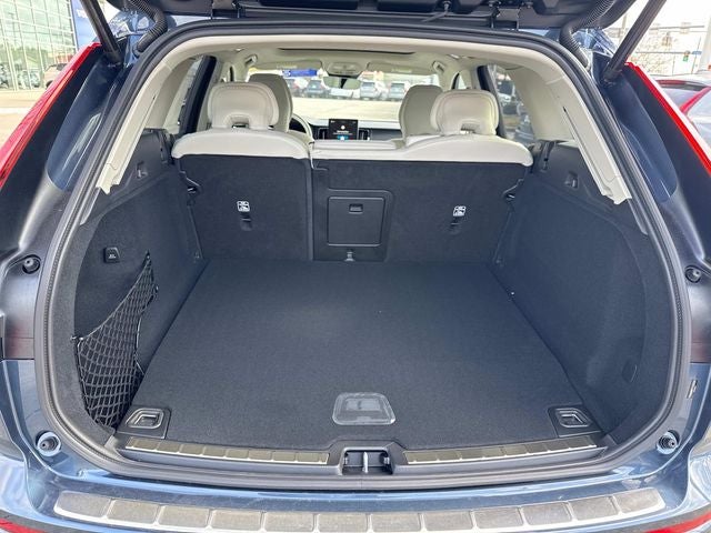 2026 Volvo XC60 Plug-In Hybrid T8 Ultra