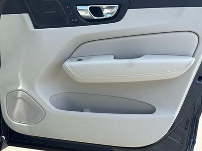 2026 Volvo XC60 Plug-In Hybrid T8 Ultra