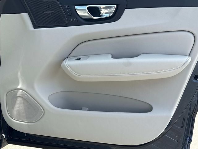 2026 Volvo XC60 Plug-In Hybrid T8 Ultra