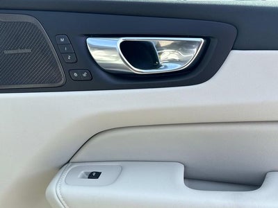 2026 Volvo XC60 Plug-In Hybrid T8 Ultra