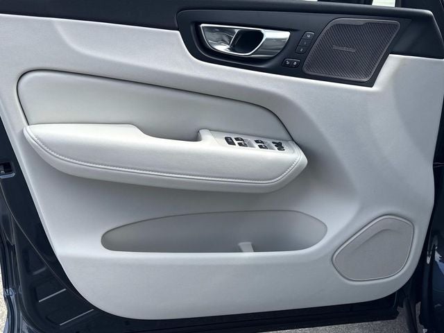 2026 Volvo XC60 Plug-In Hybrid T8 Ultra