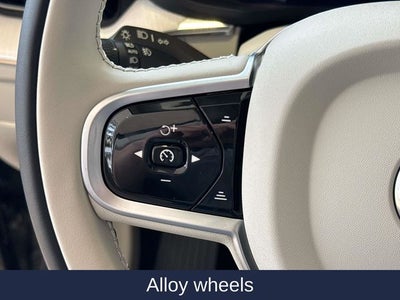 2026 Volvo XC60 Plug-In Hybrid T8 Ultra