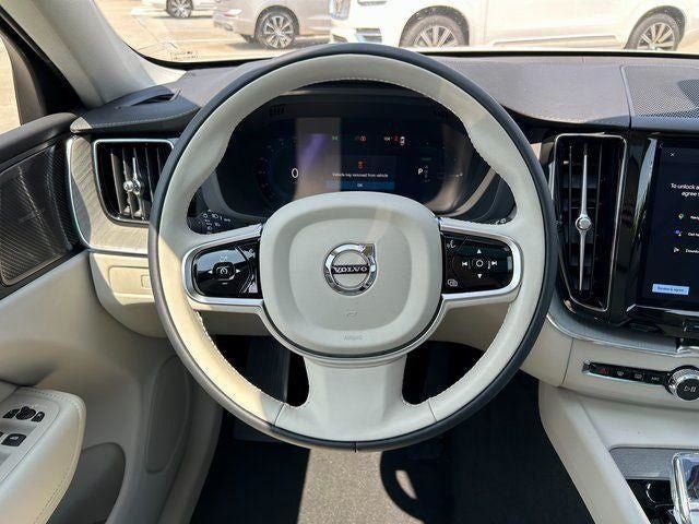 2025 Volvo XC60 Plug-In Hybrid T8 Ultra