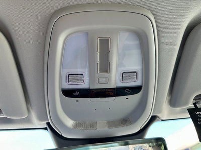 2025 Volvo XC60 Plug-In Hybrid T8 Ultra