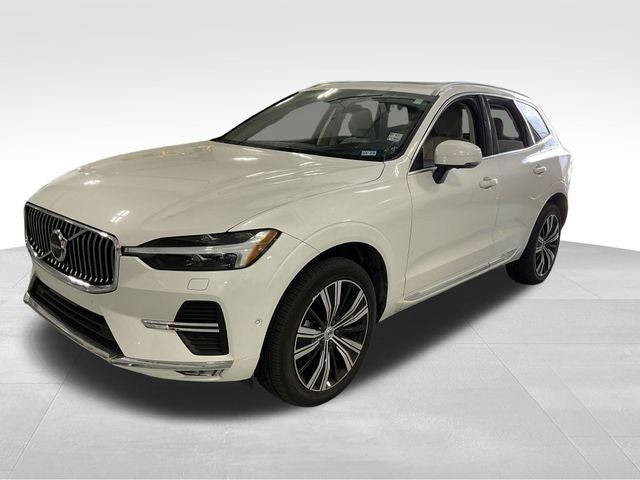 2023 Volvo XC60 B5 Ultimate Bright Theme