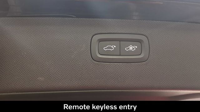 2024 Volvo XC90 B5 Core