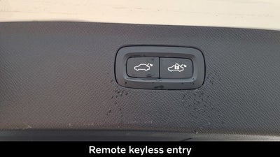 2023 Volvo XC90 B5 Core