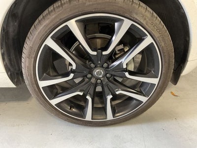 2023 Volvo XC60 B5 Ultimate Bright Theme