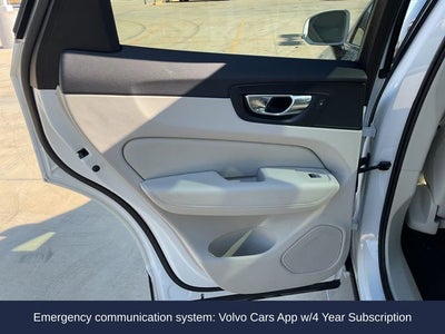 2022 Volvo XC60 B5 Momentum