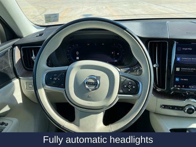 2022 Volvo XC60 B5 Momentum