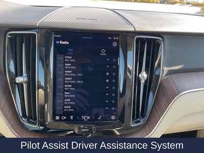 2022 Volvo XC60 B5 Momentum