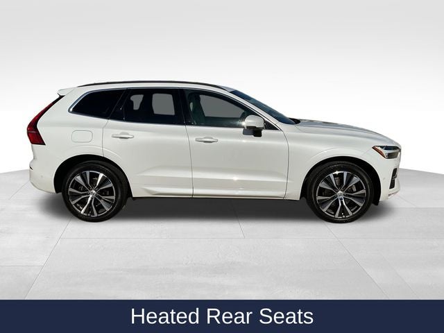 2022 Volvo XC60 B5 Momentum