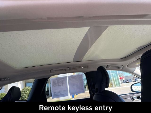 2023 Volvo XC60 B5 Ultimate Dark Theme