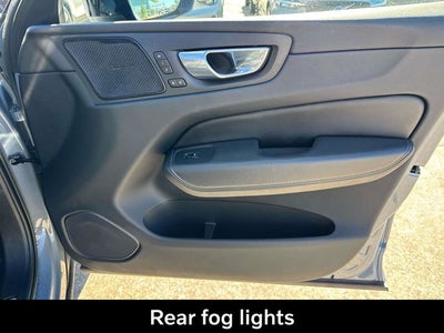 2023 Volvo XC60 B5 Ultimate Dark Theme