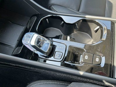 2026 Volvo XC40 Plus