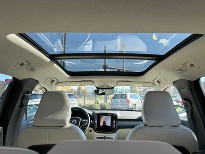 2026 Volvo XC40 B5 Plus