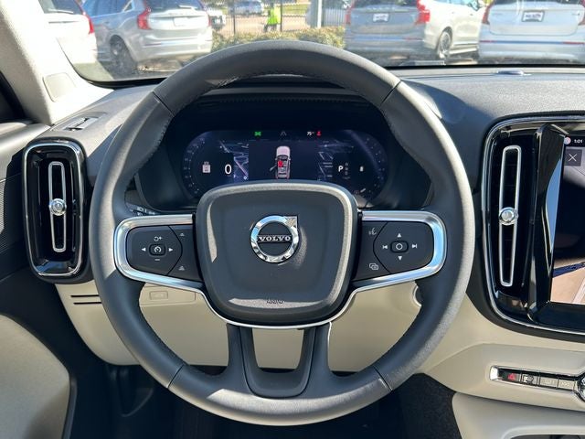 2026 Volvo XC40 B5 Plus