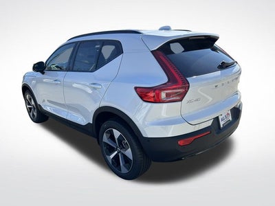 2026 Volvo XC40 B5 Plus