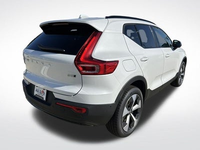 2026 Volvo XC40 B5 Plus