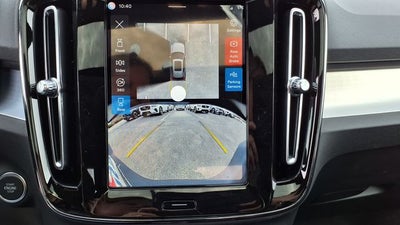 2026 Volvo XC40 B5 Ultra Black Edition