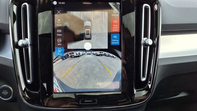 2026 Volvo XC40 B5 Ultra Black Edition