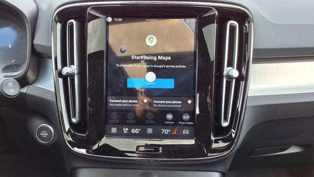 2026 Volvo XC40 B5 Ultra Black Edition