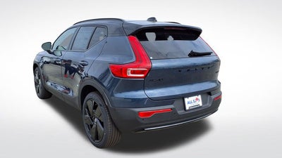 2026 Volvo XC40 B5 Ultra Black Edition