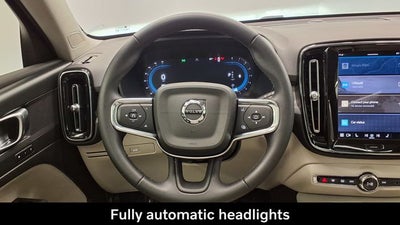 2023 Volvo XC40 B5 Plus Bright Theme