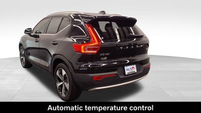 2023 Volvo XC40 B5 Plus Bright Theme