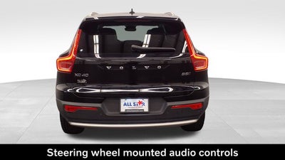 2023 Volvo XC40 B5 Plus Bright Theme