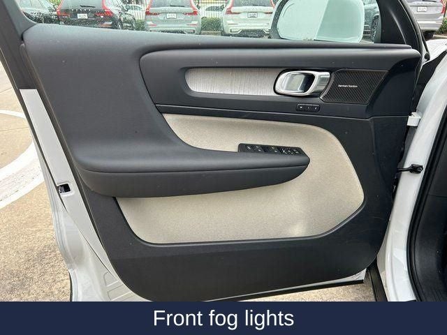 2025 Volvo XC40 Ultra