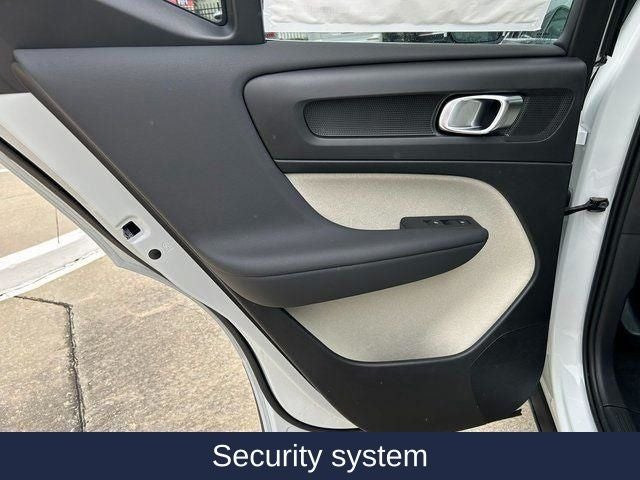 2025 Volvo XC40 Ultra