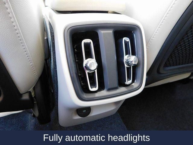 2025 Volvo XC40 Ultra