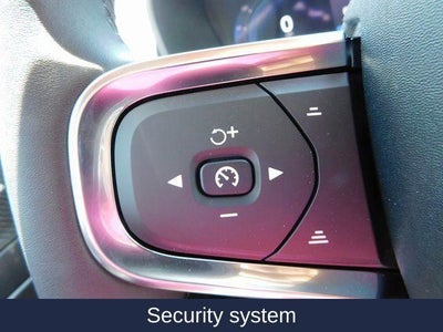 2025 Volvo XC40 Ultra