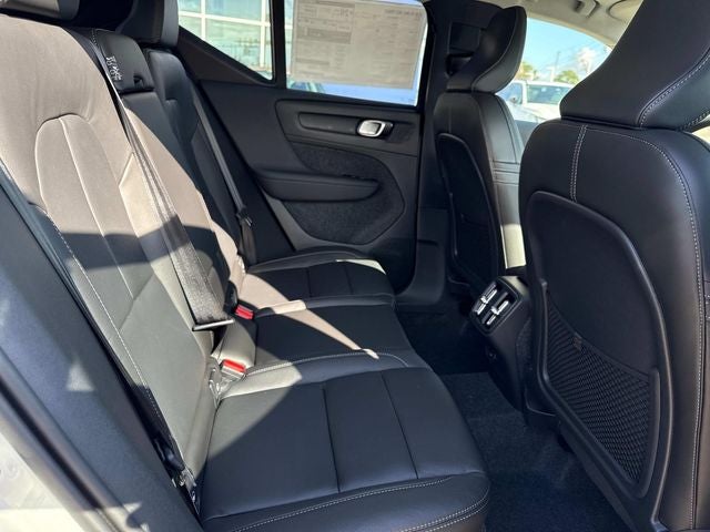 2026 Volvo XC40 B5 Core