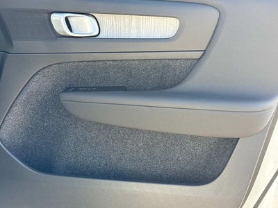 2026 Volvo XC40 B5 Core